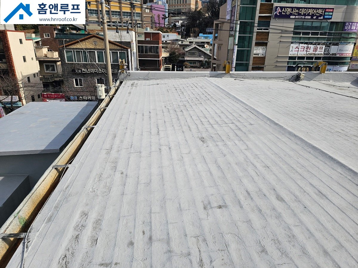 홈앤루프_칼라강판지붕_2_3.jpg