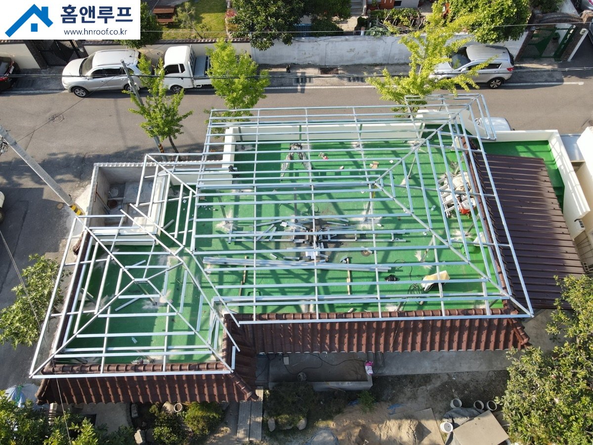 홈앤루프_칼라강판지붕_3_2.jpg